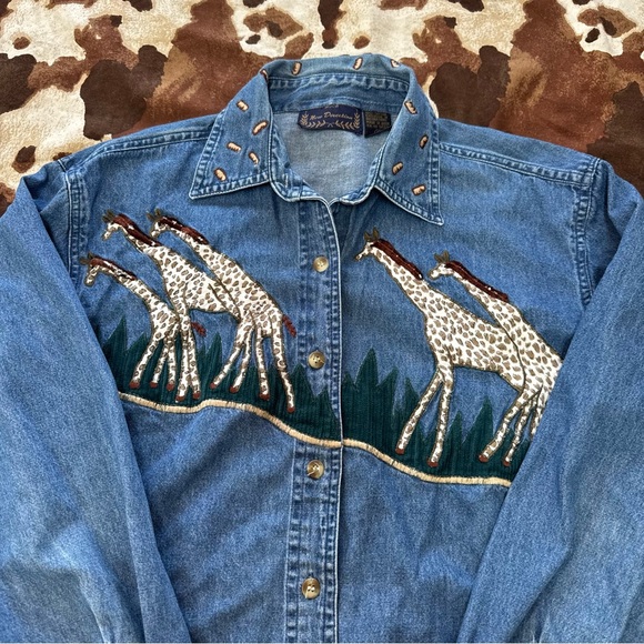 Denim Shirt with giraffe Embroidery - Picture 2 of 4